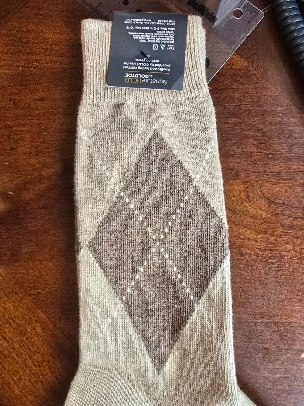 Signature Gold by GoldToe Men's Argyle Socks - Tan - Moisture Control - NWT